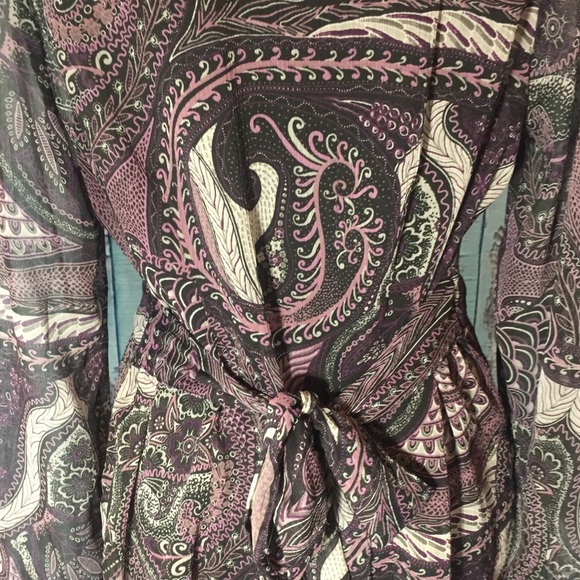 APT 9 Sheer Paisley Tunic. EUC. - Picture 5 of 5
